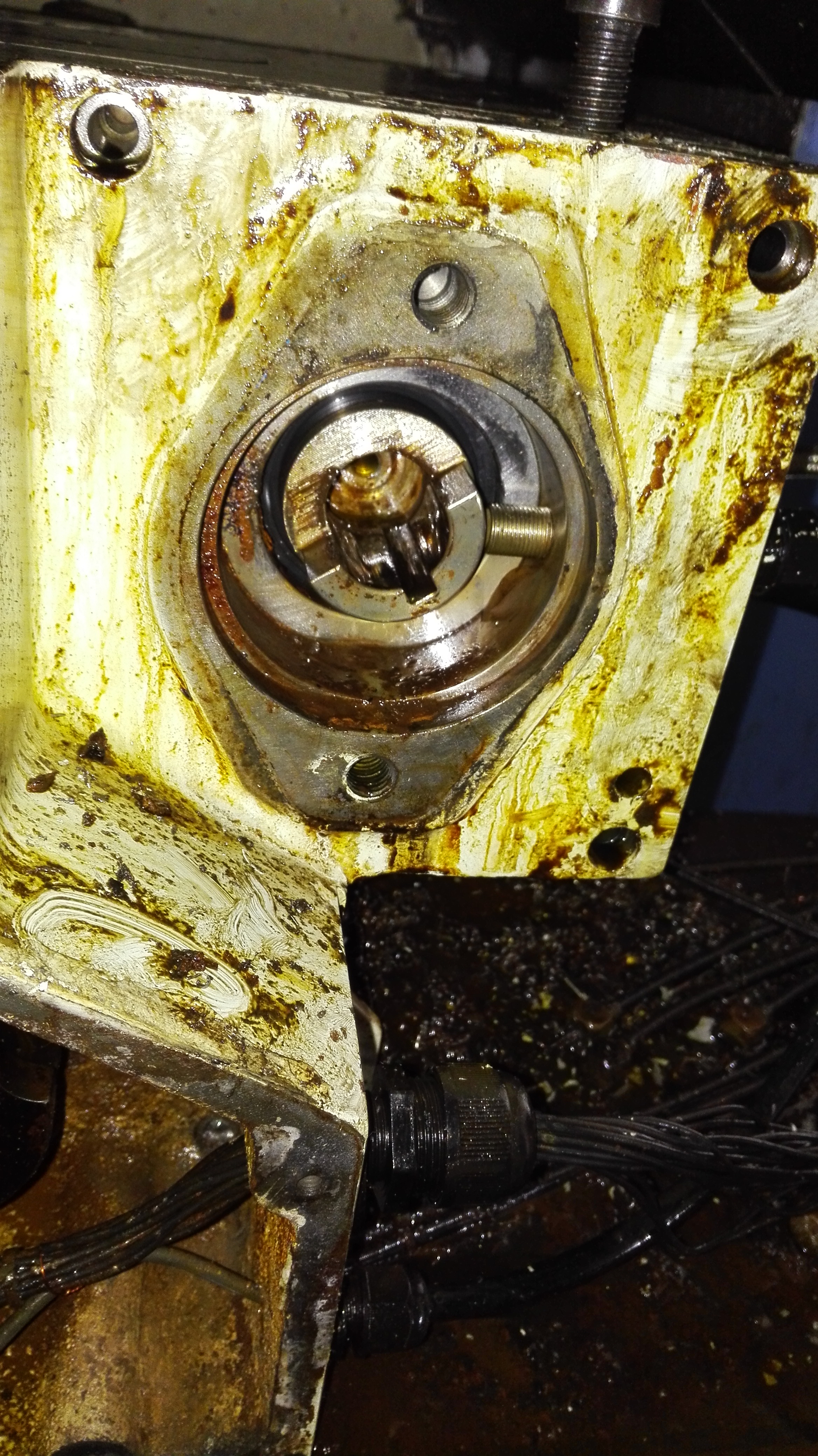 機械鎖緊部位檢查