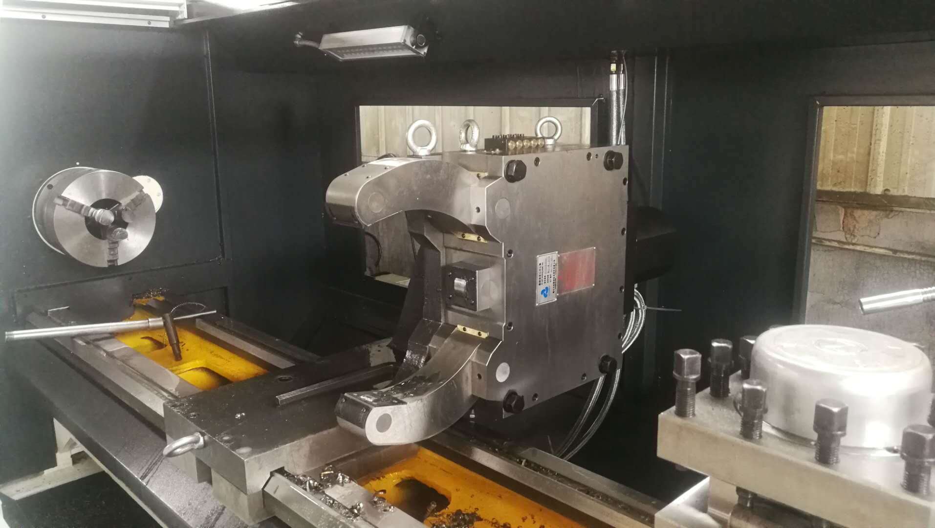 CKP6163數(shù)控車(chē)床加裝液壓中心架